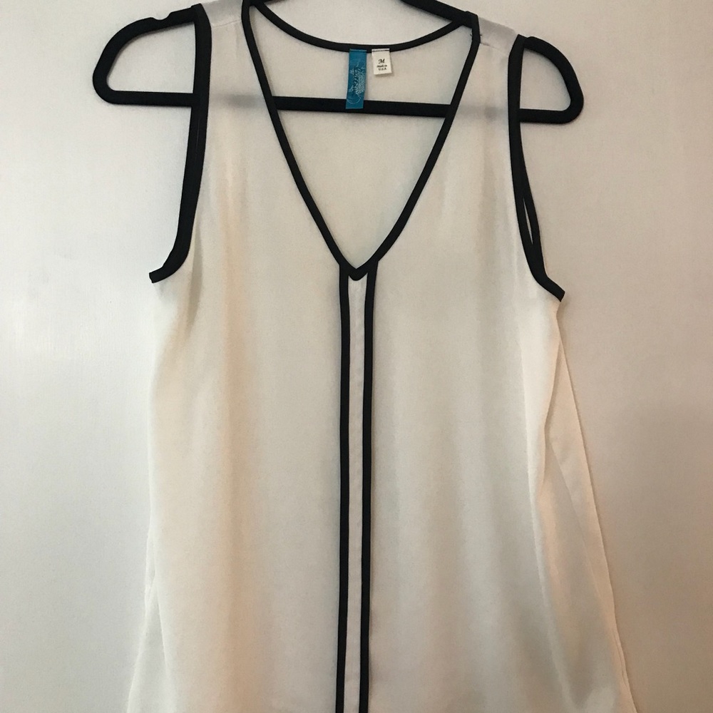 White and Black Francesca’s Tank Top